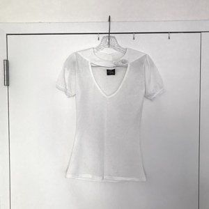 RockSteady white v-neck tee shirt size S